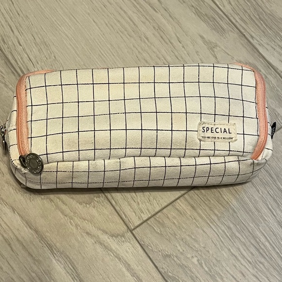 Pencil Case - Picture 2 of 7